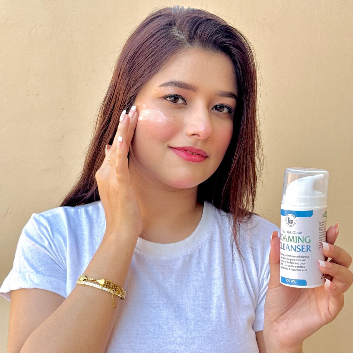Instant Glow Foaming Cleanser