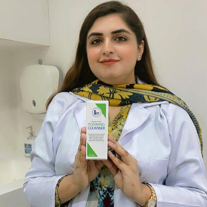 Instant Glow Foaming Cleanser